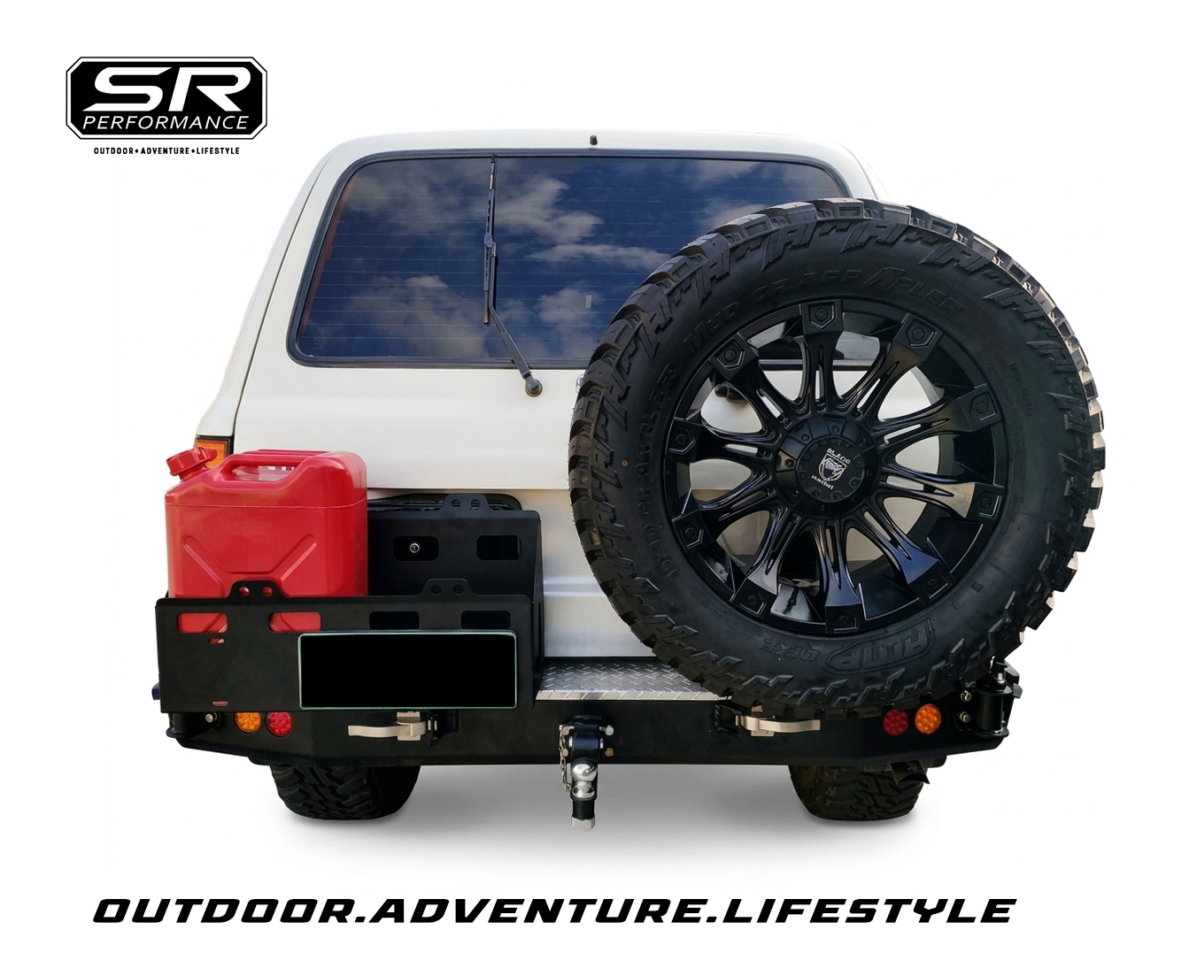 BRUISER SERIES REAR TOYOTA LANDCRUISER 80 SERIES W/ SPARE TIRE CARRIER AND FUEL TANK HOLDER